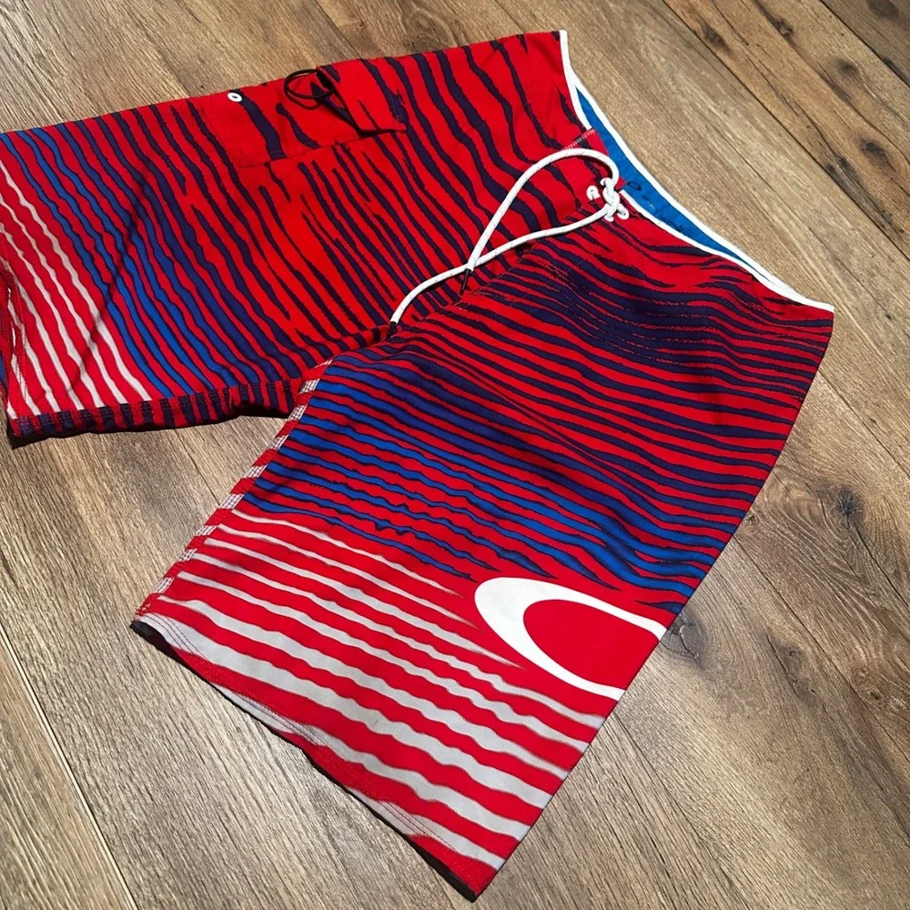 Y2K Oakley Red Blue Tiger Stripe Board Shorts Mens 32